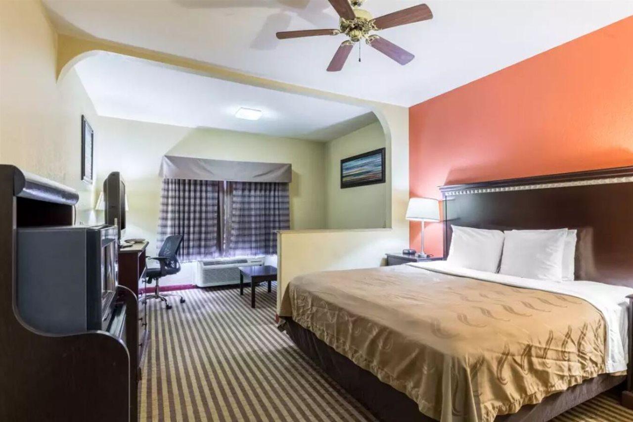 Quality Suites North Houston - Spring Westfield Exteriér fotografie