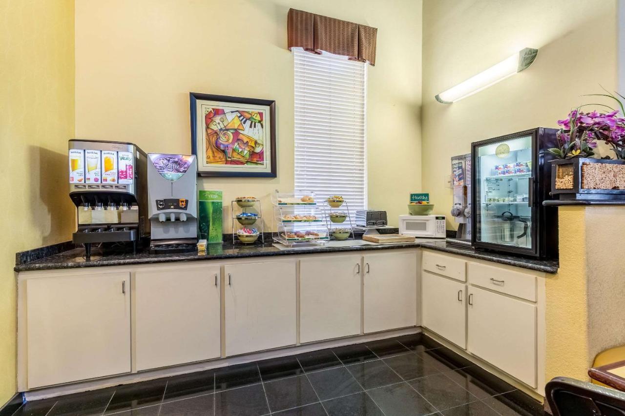 Quality Suites North Houston - Spring Westfield Exteriér fotografie